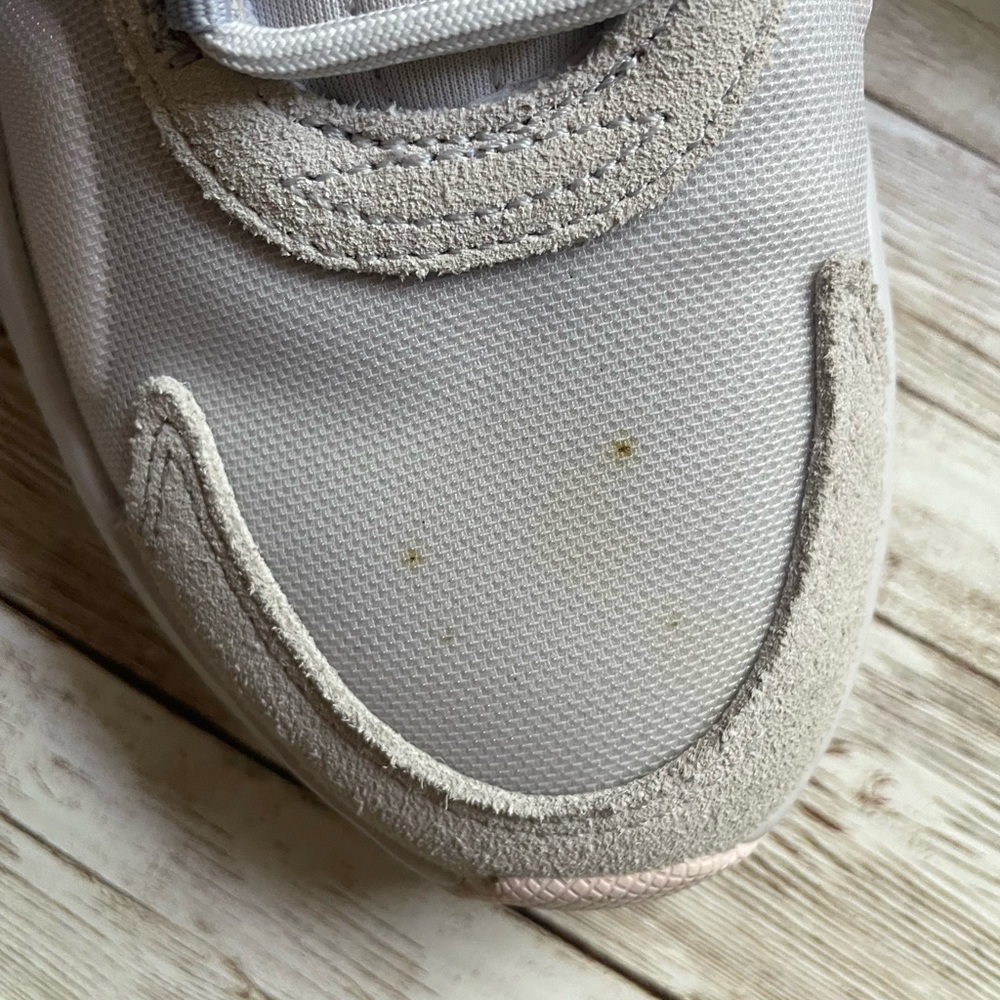 adidas OZELLE Women's Running Shoes 8 - Picture 9 of 16